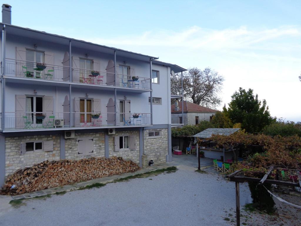 Hotel Odos Kentavron Tsagkarada Exterior foto